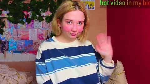 Snapshot of sitxan chatting on 12-23-24, 03:18 Xana help me get 20 likes online show from 12-23-24, 03:18