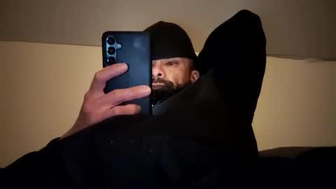 Snapshot of six_23 chatting on 11-23-25, 05:40 Sixxx online show from 11-23-25, 05:40