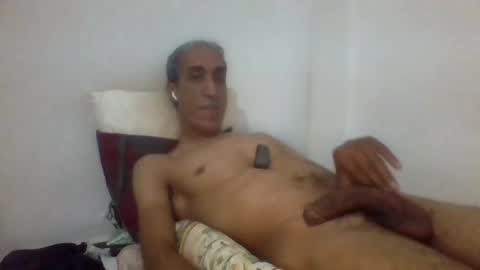 Snapshot of sixsix271 chatting on 09-18-25, 02:13 sixsix271 online show from 09-18-25, 02:13