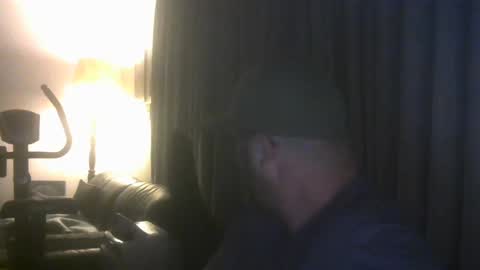Snapshot of skaliwag chatting on 12-15-24, 11:53 skaliwag online show from 12-15-24, 11:53