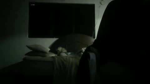 Snapshot of skanky_little_dolls chatting on 11-19-25, 02:17 skanky_little_dolls online show from 11-19-25, 02:17