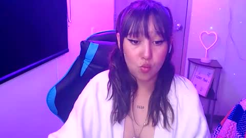 Snapshot of skarlet_adams chatting on 05-07-26, 10:04 Alice online show from 05-07-26, 10:04