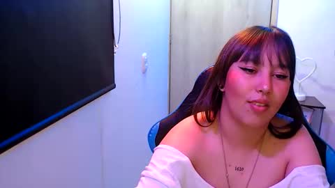 Snapshot of skarlet_adams chatting on 05-14-26, 06:04 Alice online show from 05-14-26, 06:04