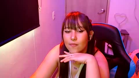 Snapshot of skarlet_adams chatting on 05-16-26, 07:23 Alice online show from 05-16-26, 07:23