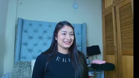 skarlett_36 online show from 04-18-26, 03:05