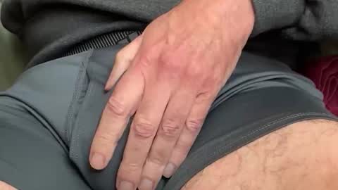 Snapshot of skeet46 chatting on 11-26-25, 02:51 skeet46 online show from 11-26-25, 02:51