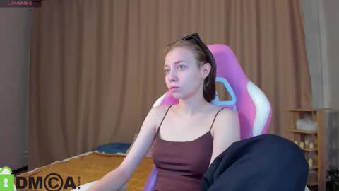 Emily online show from 12-20-25, 01:12