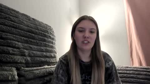 Snapshot of skiimaskabby chatting on 12-05-25, 02:31 skiimaskabby online show from 12-05-25, 02:31