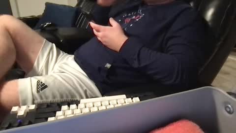 Snapshot of skilledstroker chatting on 02-02-25, 04:15 skilledstroker online show from 02-02-25, 04:15