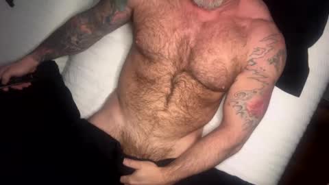 Snapshot of skimaskedbeef chatting on 03-12-25, 08:41 BEEF online show from 03-12-25, 08:41