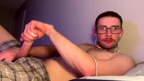 Snapshot of skinndick214 chatting on 09-26-25, 10:19 daddy online show from 09-26-25, 10:19