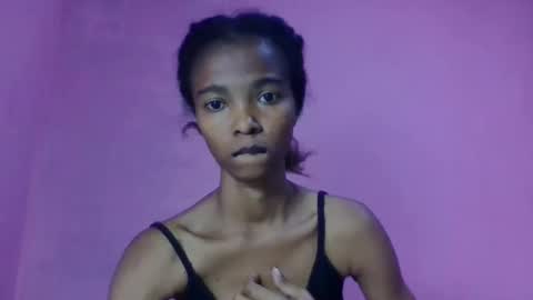 Snapshot of skinny7809 chatting on 05-14-26, 02:35 skinny7809 online show from 05-14-26, 02:35