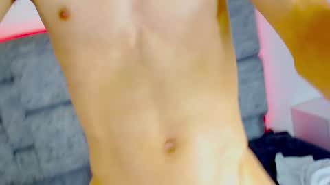 Snapshot of skinny_bigcock20 chatting on 02-20-25, 10:37 skinny_bigcock20 online show from 02-20-25, 10:37