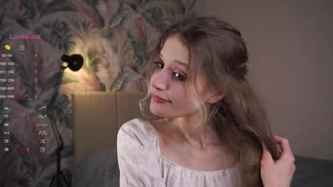 Snapshot of skinny_eve chatting on 03-07-25, 06:54 Emily online show from 03-07-25, 06:54