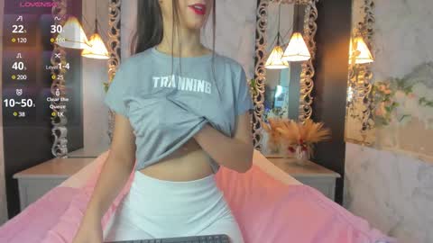 Snapshot of skinny_linda chatting on 02-13-25, 10:12   online show from 02-13-25, 10:12