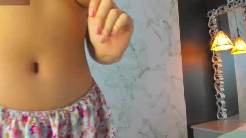 Snapshot of skinny_linda chatting on 03-01-25, 04:33   online show from 03-01-25, 04:33