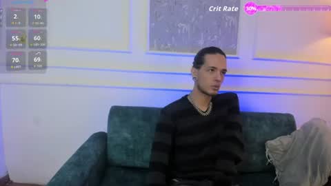 Snapshot of skinny_mac_ chatting on 06-18-26, 01:37 Mac online show from 06-18-26, 01:37