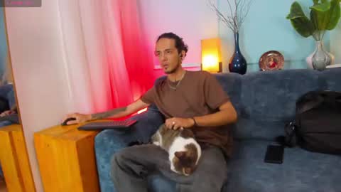 Snapshot of skinny_mac_ chatting on 07-20-26, 03:03 Mac online show from 07-20-26, 03:03