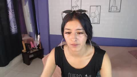 Snapshot of skinny_yizz chatting on 05-12-26, 07:00 Only Pvt online show from 05-12-26, 07:00