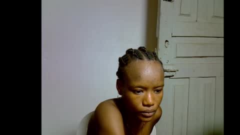 Linda independent model online show from 01-15-26, 07:28