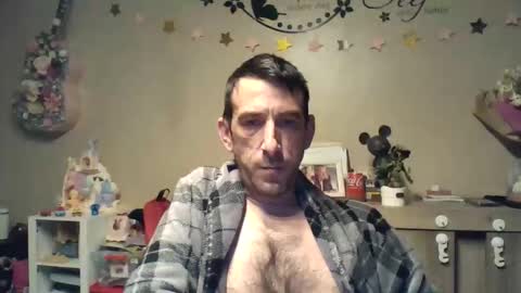 Snapshot of skinnybigcock2 chatting on 04-17-26, 03:09 SkinnyBigCock2 online show from 04-17-26, 03:09