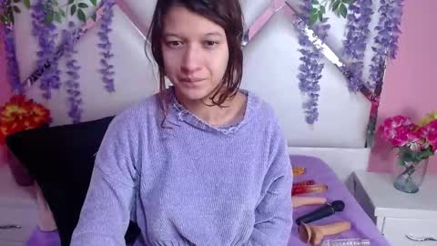 Snapshot of skinnyhorny_ chatting on 12-03-24, 02:14 SKINNYHORNY online show from 12-03-24, 02:14