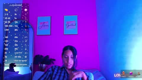 Snapshot of skinnyneighbour_ chatting on 12-10-24, 09:01 Karla online show from 12-10-24, 09:01