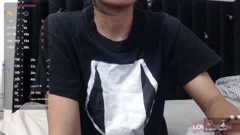 Snapshot of skinnyneighbour_ chatting on 12-17-24, 03:28 Karla online show from 12-17-24, 03:28