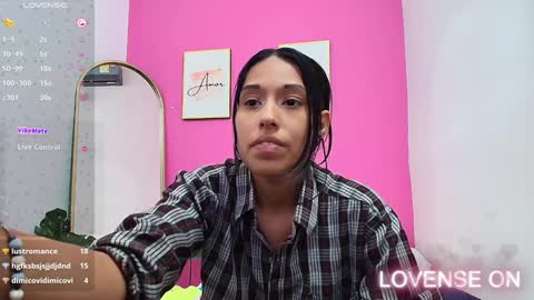 Snapshot of skinnyneighbour_ chatting on 01-11-25, 06:03 Karla online show from 01-11-25, 06:03