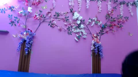 Snapshot of skinnysofia18 chatting on 05-23-26, 02:21 sofia online show from 05-23-26, 02:21
