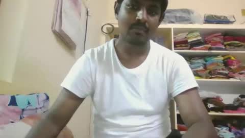 Snapshot of sklavepappu143 chatting on 11-04-25, 06:23 Indianslut1431 online show from 11-04-25, 06:23