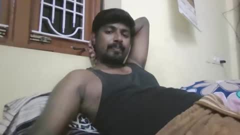 Snapshot of sklavepappu143 chatting on 05-02-26, 01:38 Indianslut1431 online show from 05-02-26, 01:38
