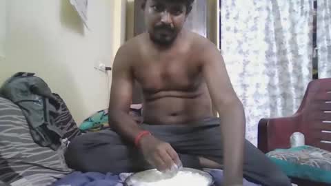 Snapshot of sklavepappu143 chatting on 06-06-26, 08:30 Indianslut1431 online show from 06-06-26, 08:30