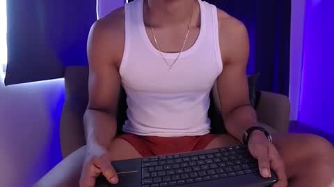 Snapshot of skull_prospect chatting on 11-11-25, 12:05 Liam Vokov online show from 11-11-25, 12:05