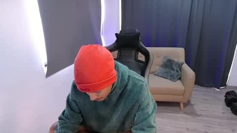 Liam Vokov online show from 04-24-26, 12:51