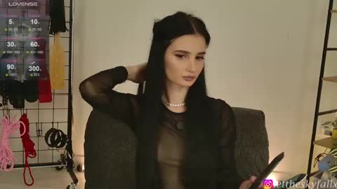 Eliza online show from 06-05-26, 12:06