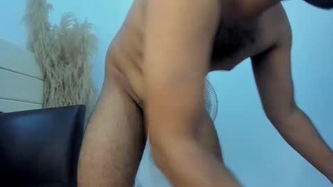 Snapshot of sky_dancer chatting on 10-06-25, 05:16 Reuben online show from 10-06-25, 05:16