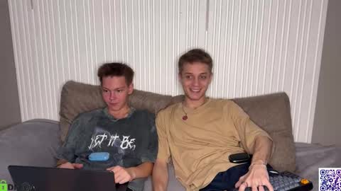 sky_hunter online show from 10-13-25, 03:45