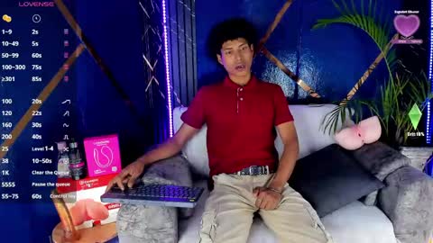 Snapshot of sky_walkerss chatting on 05-17-26, 05:20 sky_walkerss online show from 05-17-26, 05:20