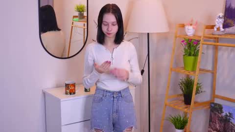 Snapshot of skyemcguire chatting on 02-02-26, 04:22 Melissa online show from 02-02-26, 04:22