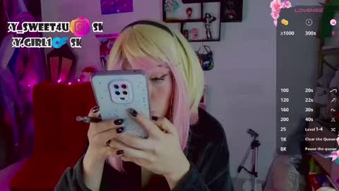 millie     online show from 04-21-26, 01:42