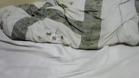 skylar2544 online show from 10-31-25, 06:31