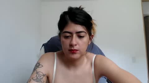 Snapshot of skyler1195 chatting on 06-05-26, 04:24 Skyler online show from 06-05-26, 04:24