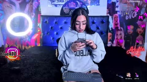 Snapshot of skyler__blue4 chatting on 06-05-26, 02:29 blue online show from 06-05-26, 02:29