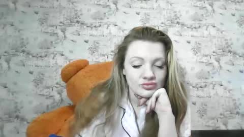 Skyler online show from 03-03-26, 12:55