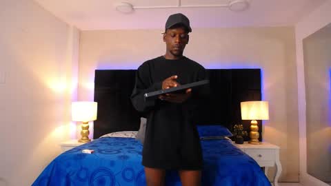 SKYLERBIGXXX online show from 04-29-26, 05:00