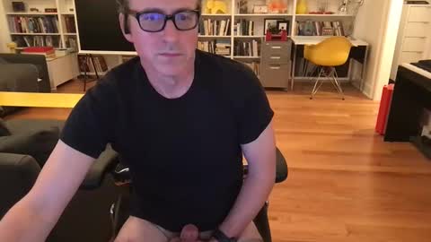 Snapshot of skyline3371 chatting on 09-12-25, 03:39 Skyline3371 online show from 09-12-25, 03:39