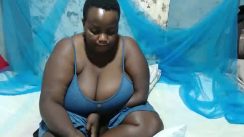 Snapshot of skylla07 chatting on 05-31-26, 04:31 sheliah online show from 05-31-26, 04:31