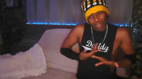 Snapshot of skyonetoo3 chatting on 11-11-25, 12:54 skyonetoo3 online show from 11-11-25, 12:54