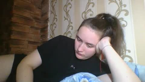 skyressie333 online show from 11-22-25, 07:24